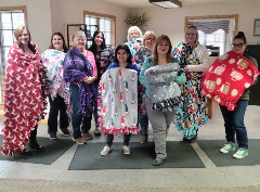 Christmas Neighbors Tie Blankets